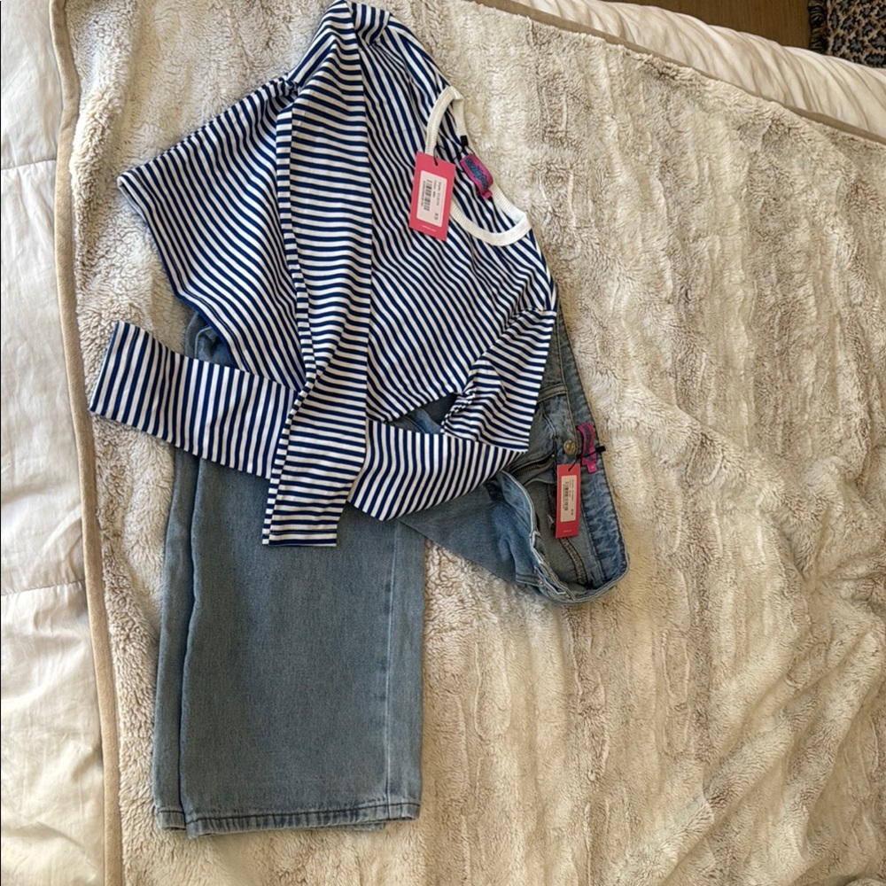 Edikted Striped Blue and White XS Shirt